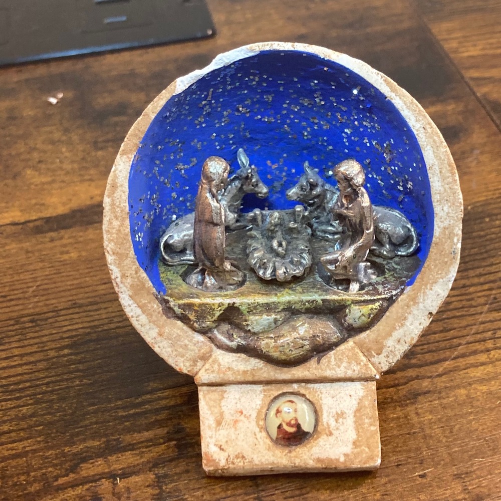 Vintage St Francis of Assisi Nativity Scene Metal Figures in Ceramic Shell